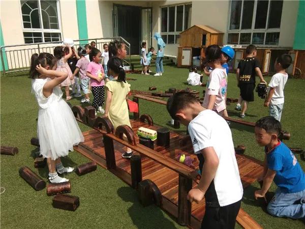 齐鲁东营资讯|亲亲宝贝欢迎“回家”——广饶街道中心幼儿园的开园第一天