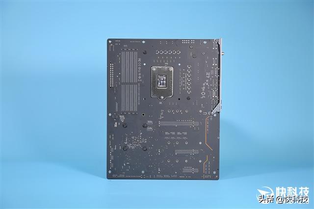 技嘉Z490 AORUS ULTRA限量版主板图赏