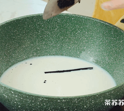 学会这道流心牛乳挞，想低调都不行