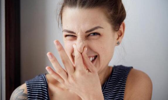 便秘|屁多要当心！医生：可能是4种疾病的“信号”