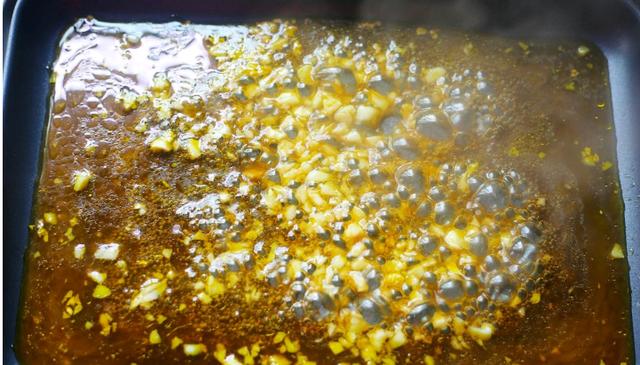 大人小孩都喜欢吃的糖醋荷包蛋，酸甜开胃很好吃，让人念念不忘