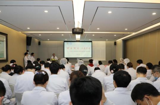 突出|15岁学生椎间盘突出导致坐立困难 专家解读：年轻人久坐、肥胖是重要诱因