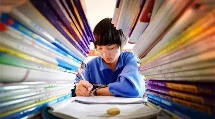 你的育儿经▲学习和玩只能二选一？会玩比会学习更要，聪明的家长都这样陪玩