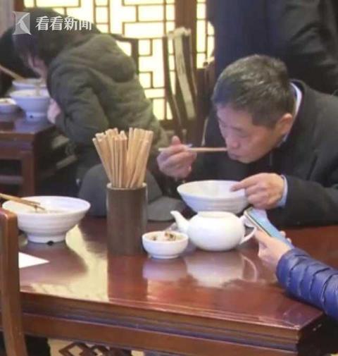上市|视频｜三年价格不变 这碗面今天又来了