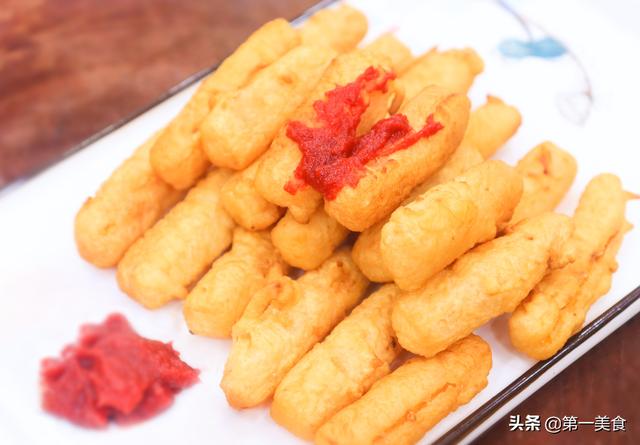 又是零食又是菜，红薯这种吃法很新鲜！掰成2段发现内有乾坤