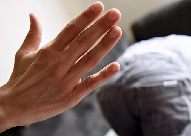 多子女家庭，新型“偏心”方式出台，大宝：在家里我是多余的