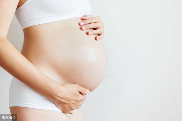 「你的育儿经」孕妇肚脐“凹进去”和“凸出来”有啥区别？预示胎儿性别？快看看