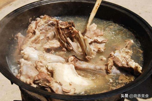 “绵羊肉”和“山羊肉”有啥区别？味道差别大，学会就懂吃羊肉了