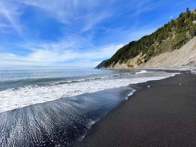 带着iPhone 12 Pro Max探访迷失海岸：记录沿海荒原之美