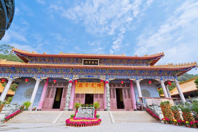 「约吗旅行」广西第一座出家人受戒道场,同时也是华南现代第一大寺,就在梧州