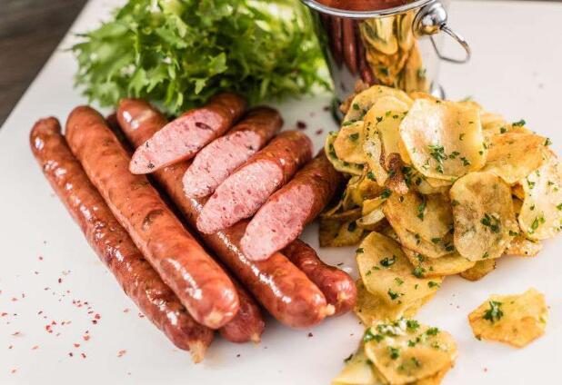 患了高血压，除了控制饮酒，这4种食物也要控制，才能稳定血压