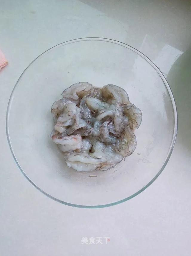 炸虾仁：外酥里嫩，营养美味，好吃到停不下来