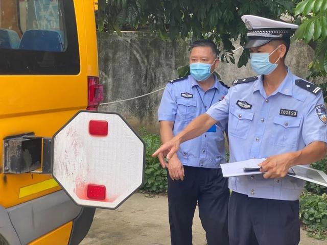 超级宝妈|筑牢安全防线,民众镇开展幼儿园校车安全大检查