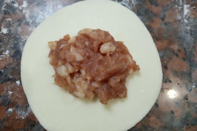 在家做生煎包，掌握这3个小技巧，皮酥汁浓肉香，孩子早餐最爱吃