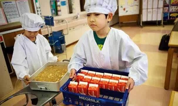 有趣生活|“爱你年”最新研究：一米八并非孩子的理想身高，父母可放心了