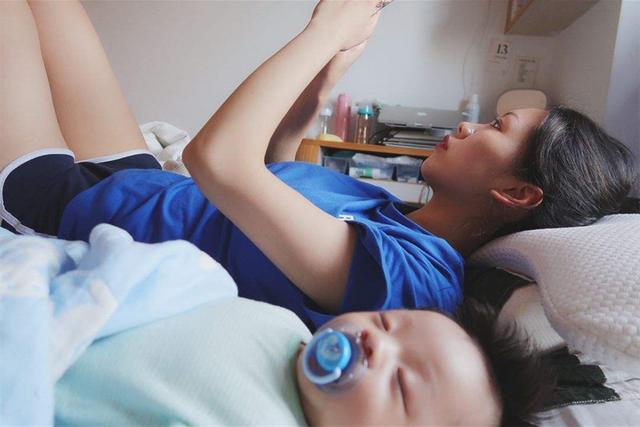 超级宝妈：宝宝每天应该睡多久？晚上几点睡觉才正常？答案你可能想不到
