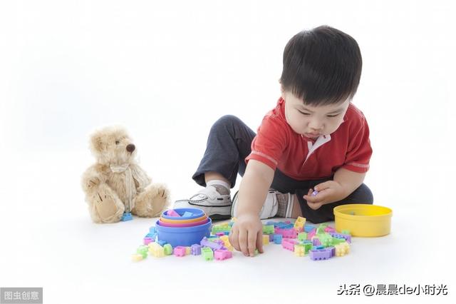 超级宝妈：儿子对一直工作的妈妈说，玩具不会说话，我就想让你陪我，好吗
