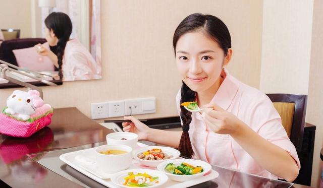 我们都是好孩子|为啥有些产妇不坐月子，身体恢复却很好？她们的特殊习惯太难坚持