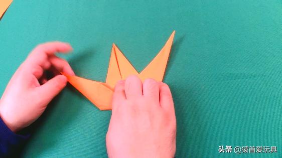 超级宝妈■儿童DIY手工折恐龙的大脚印折法图解，带孩子一起探索恐龙足迹！