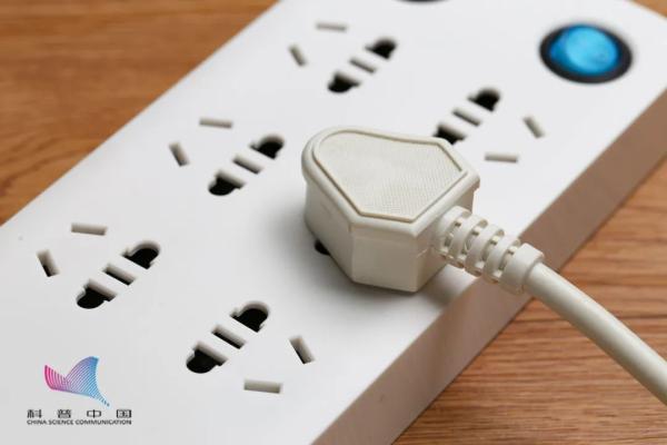 插线板|断舍离！寒假模式即将开启 家里有这个东