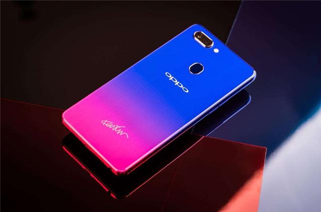 全球最畅销5G手机大洗牌，前10国内占据7席，榜首却不是华为