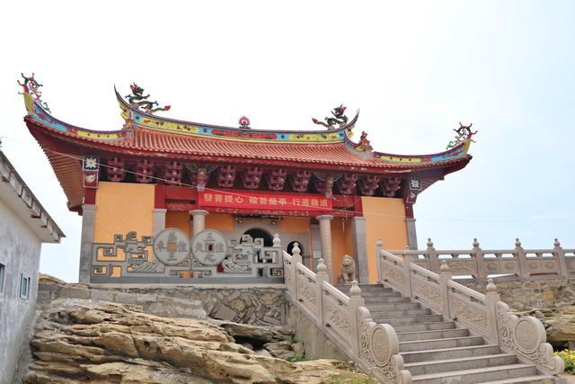 旅行柚子君■泉州有一座漂浮在海上的寺庙，其建筑更是堪称举世罕见