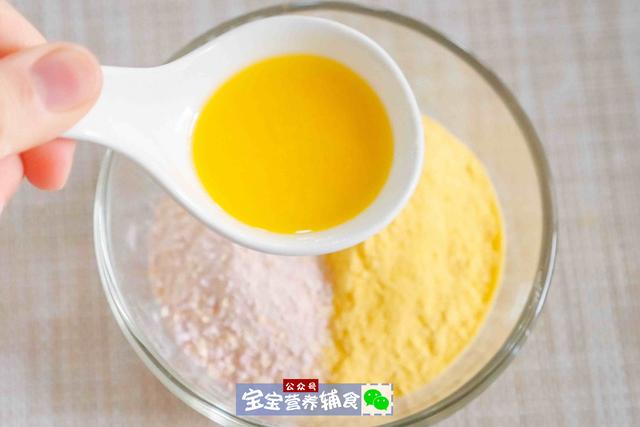 「超级宝妈」春季吃它正合适，一口平底锅就能做！宝宝舔着手指吃光宝宝辅食