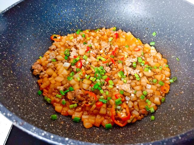 这菜9毛钱1斤，大鱼大肉都不如它，这种做法吃一次就念念不忘