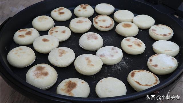 超级宝妈■春天多给孩子吃梨，做成小饼太香了，无水无油营养高，越嚼越好吃