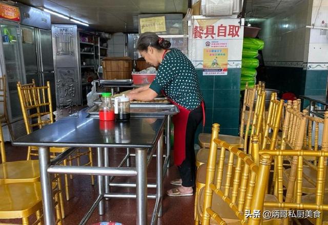 莆田老夫妻开店卖它，小菜随便搭，人均15块，食客：就认这个味