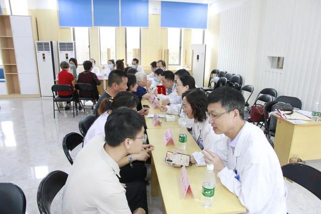 居民|开门！普陀各医院科室“大咖”来你家门口了