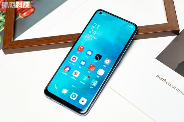 169g 超轻机身，OPPO Reno4 SE 这手感爱了爱了