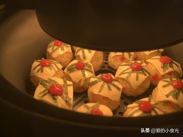 『超级宝妈』孩子不爱吃饭?跟我学做这饭团,高颜值又营养,孩子一下吃掉5个