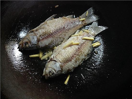 「你的育儿经」春天,孩子长身体,多给孩子熬这汤,营养又补钙,常喝身体好