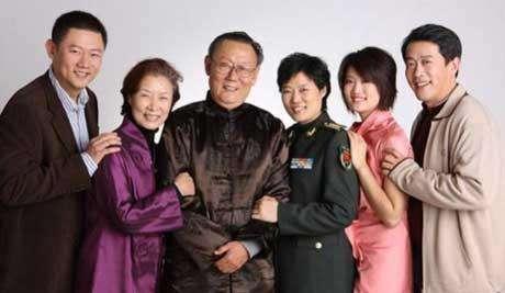 拱白菜的小猪|老戏骨吕中：47岁出道，73岁仍夺影后，与丈夫携手走过半个多世纪