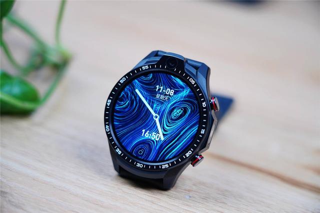 64G内存，双摄、支持独立通话、微信和，这是要取代手机吗