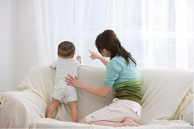 你的育儿经▲“生完娃，把脑子落医院了”来自一位宝妈的朋友圈，众多宝妈赞同