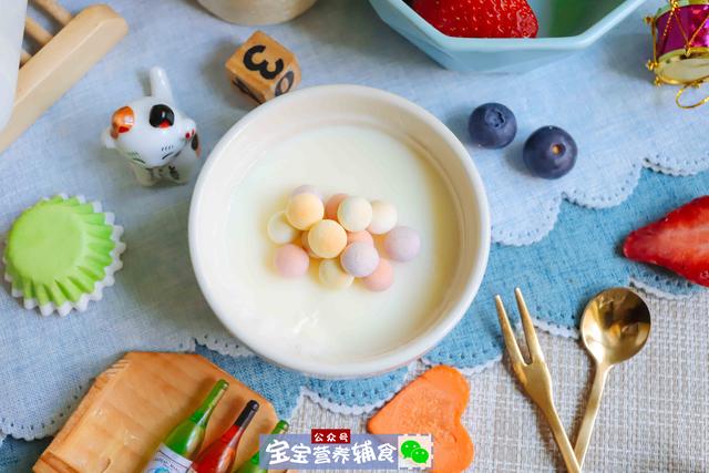 超级宝妈@只需4种食材，3步就搞定！网红甜品在家做，好吃到飞起~宝宝辅食