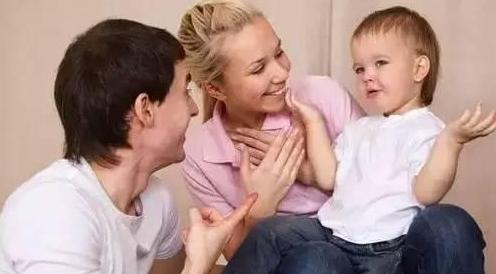 「超级宝妈」做个“4懒”妈妈，才能养出高情商的孩子，宝妈可别太勤快