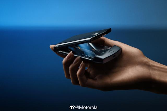 [环球网]iFixit：摩托罗拉Razr可能是我们拆过最复杂的手机