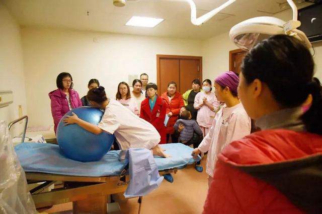 丈夫能决定妻子的分娩方式吗？顺产还是剖腹产，应该尊重产妇
