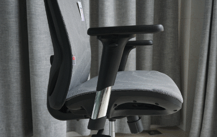 整体|西昊人体工学椅M57测评：千元内，真香？