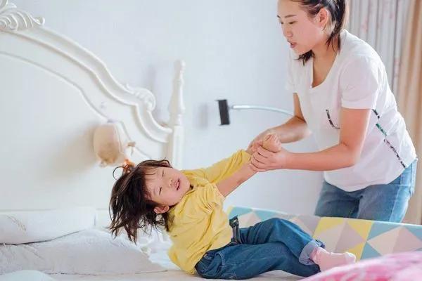 【超级宝妈】你是会察言观色的职场人，但你是会好好说话的家长吗？