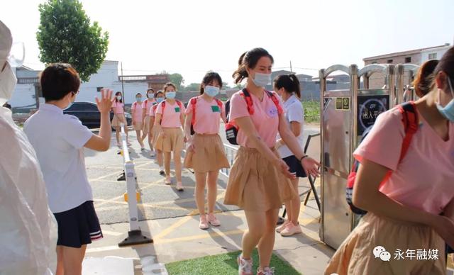 超级宝妈|「安全复园」永年洺州幼儿园进行复园模拟演练
