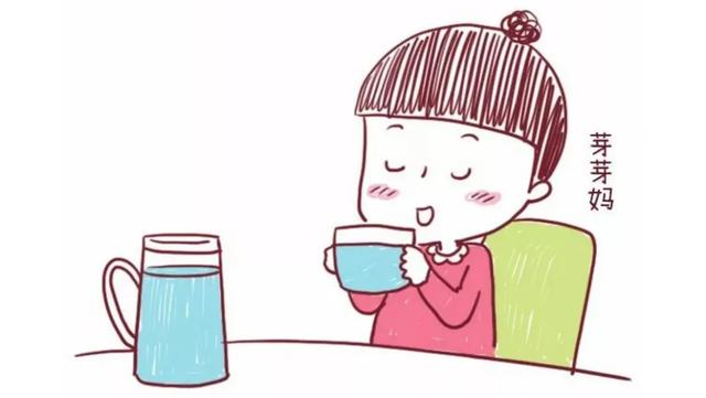 「超级宝妈」被亲妈的月子餐“逼疯”…产后这样吃，还有你意想不到的下奶利器