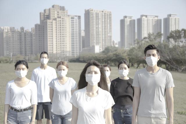「你的育儿经」你大爷不戴口罩还是你大爷,而你不戴口罩就不知道自己是谁了