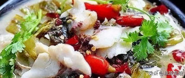 美食推荐：酸菜鱼，雪菜蚕豆，回锅香辣猪蹄，青椒肉丝的做法