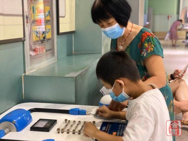 彼岸小姐|端午假期 这里成了温情“亲子互动课堂”