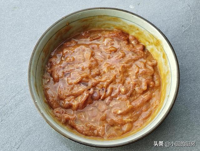 京酱肉丝最家常好吃的做法，用料普通，做法简单，口感嫩滑