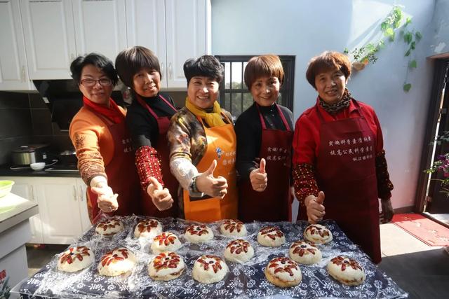八宝饭|米道老好额！金山外婆们的传统八宝饭，制作手法大公开→